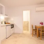 Blu Dot Tinos 3*